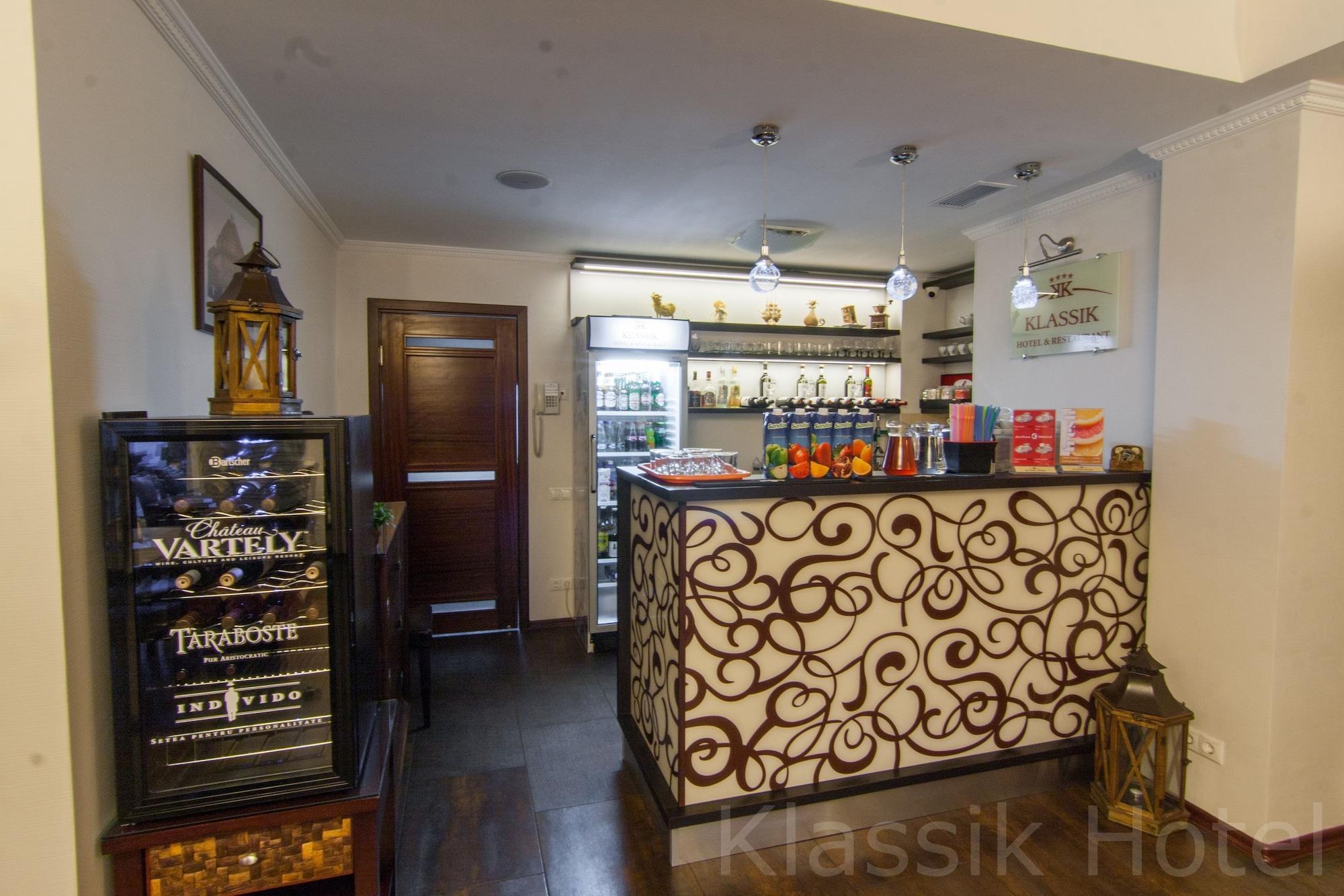 Klassik Hotel Kisinyov Kültér fotó