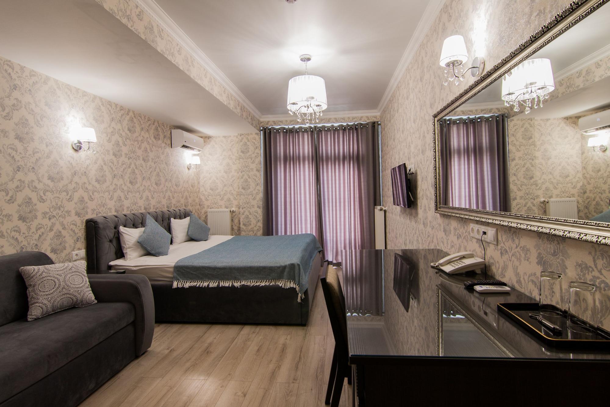 Klassik Hotel Kisinyov Kültér fotó