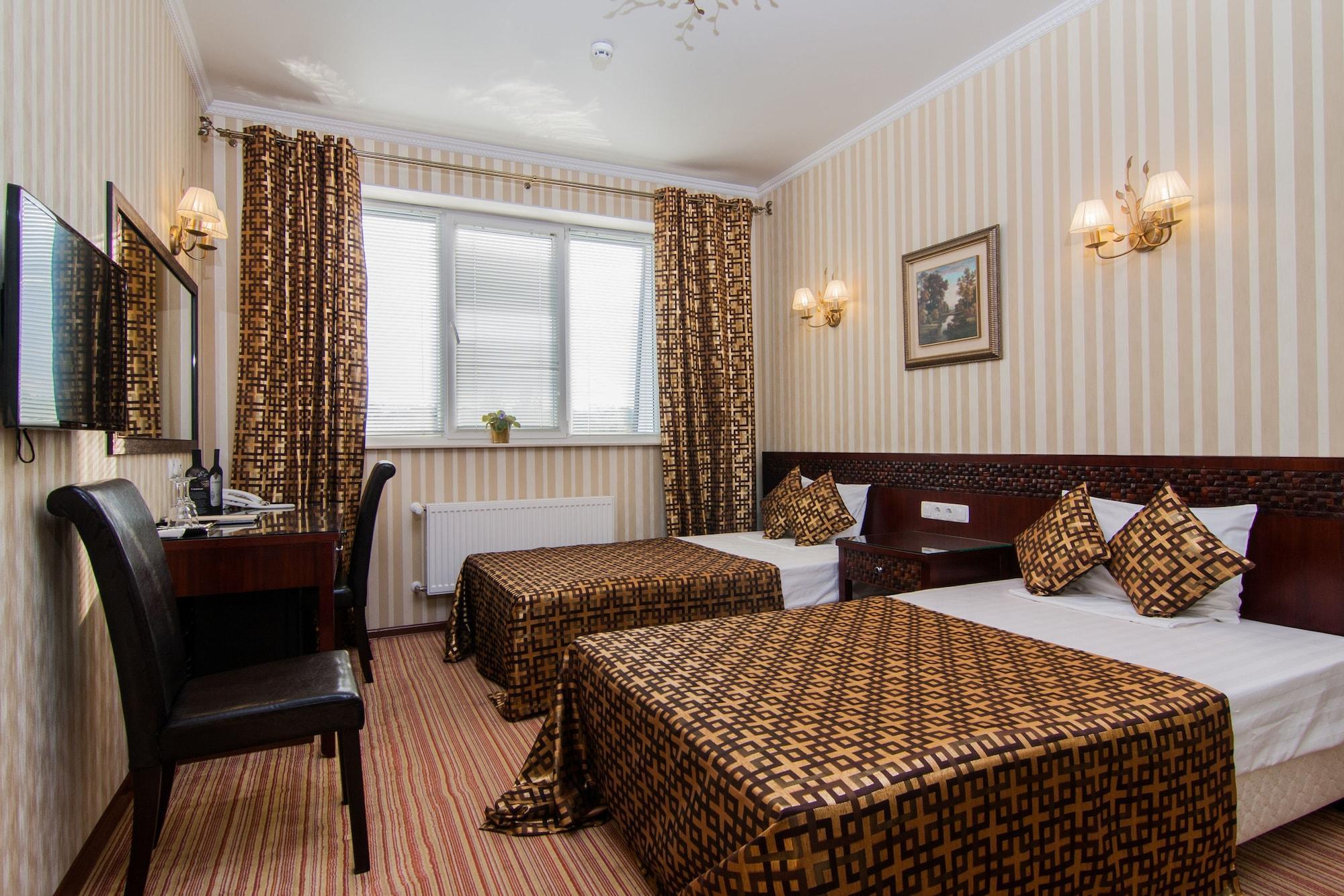 Klassik Hotel Kisinyov Kültér fotó