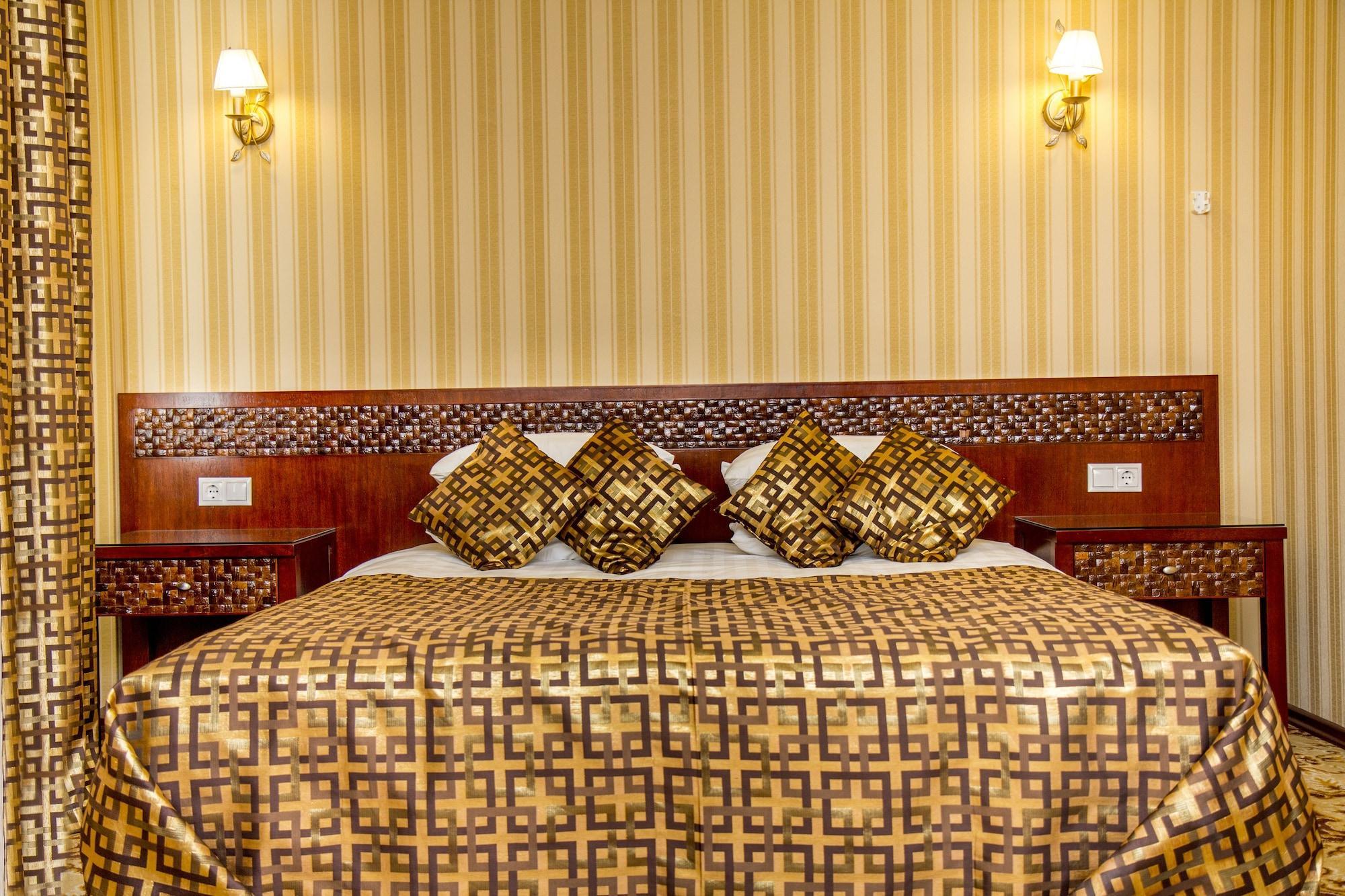 Klassik Hotel Kisinyov Kültér fotó