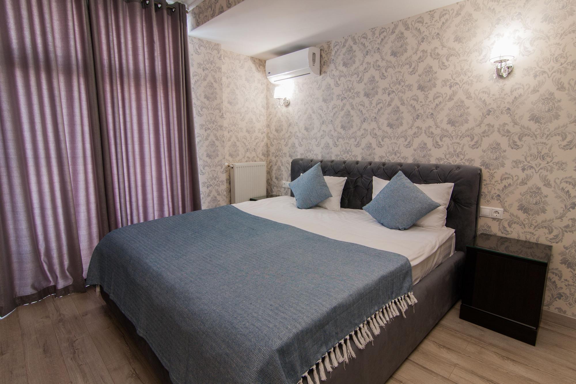 Klassik Hotel Kisinyov Kültér fotó