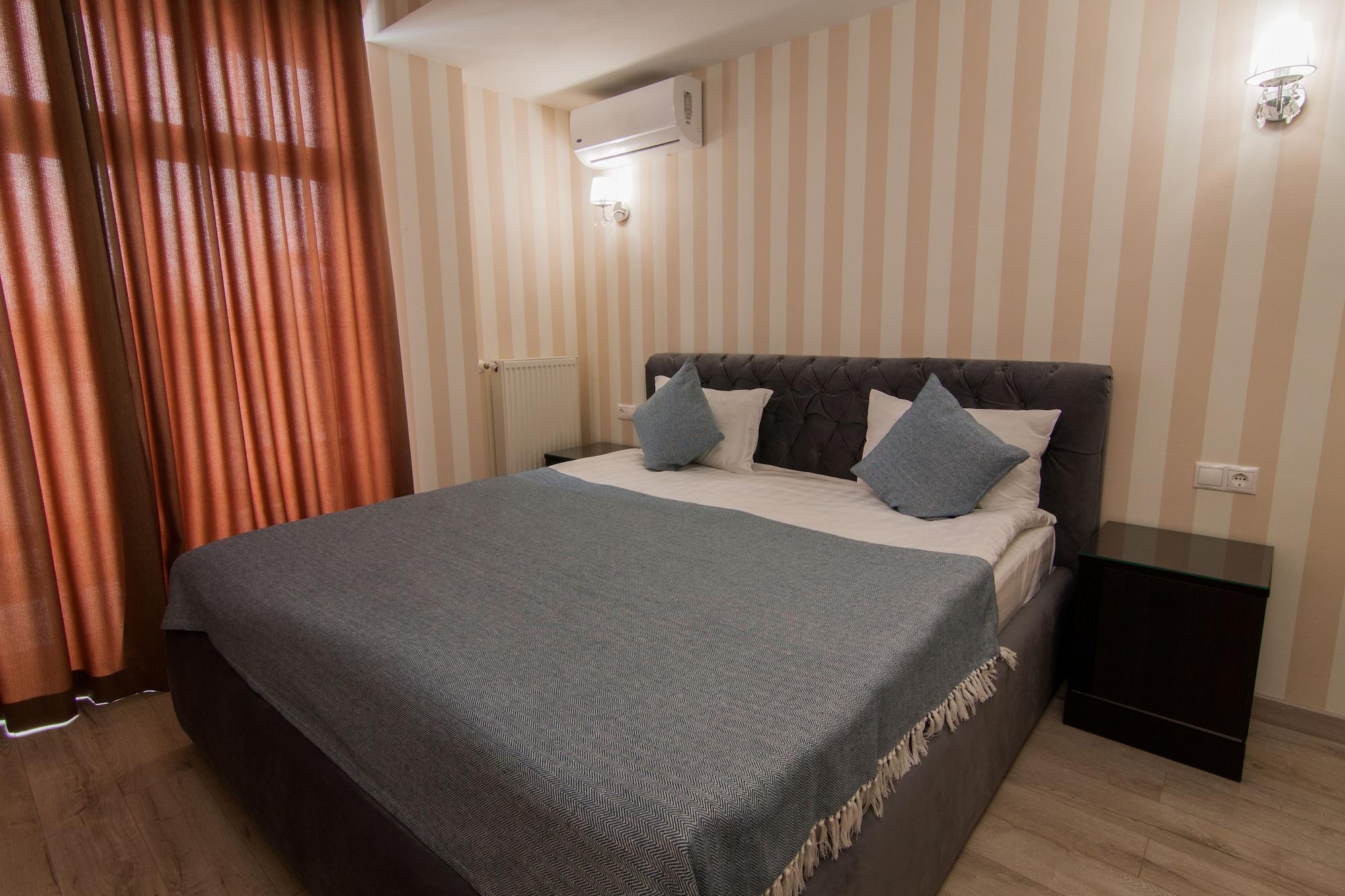 Klassik Hotel Kisinyov Kültér fotó