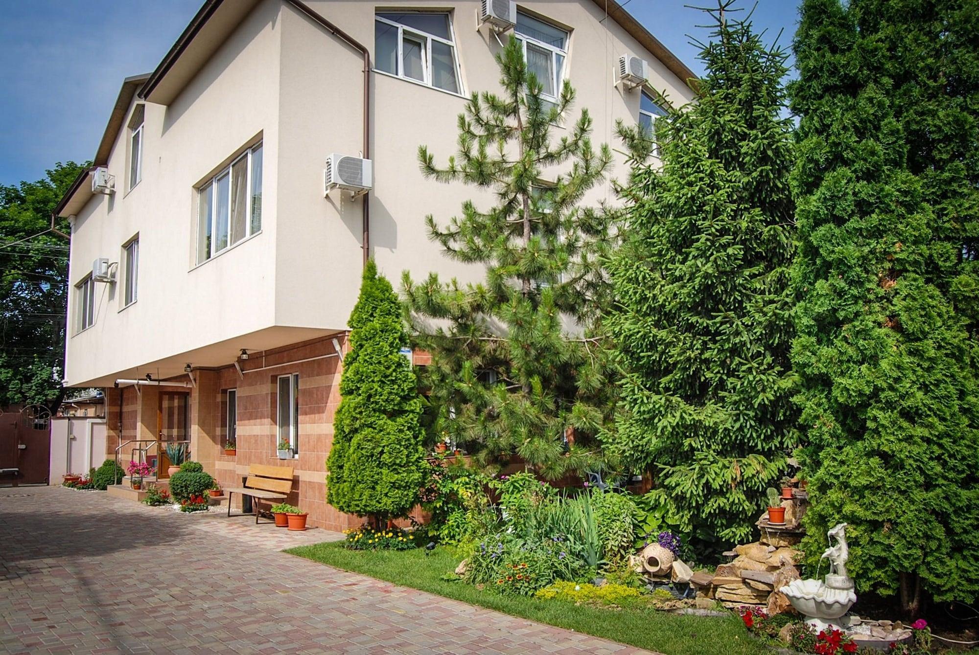 Klassik Hotel Kisinyov Kültér fotó