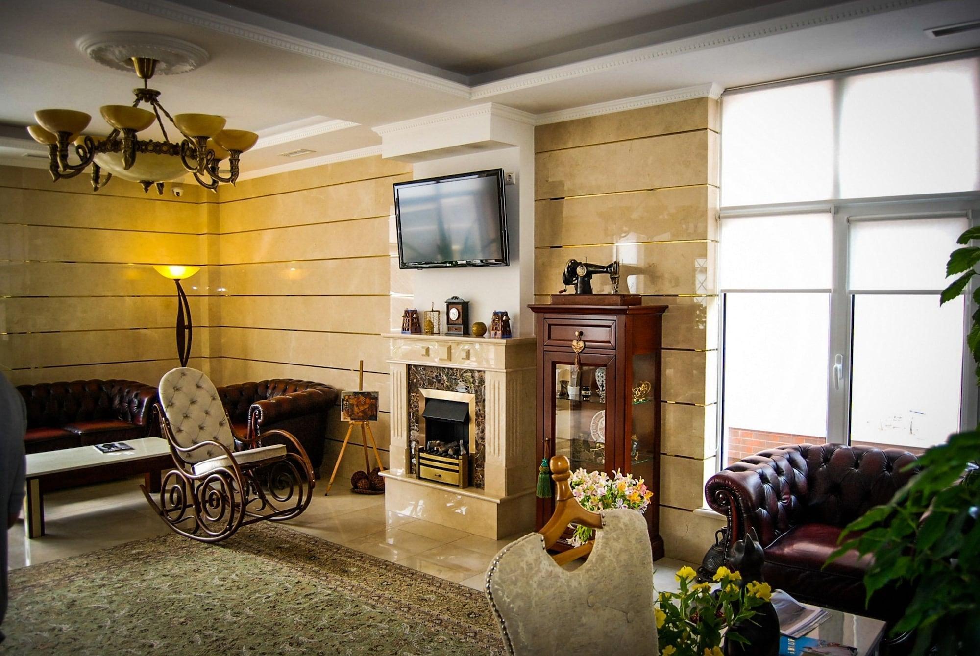 Klassik Hotel Kisinyov Kültér fotó