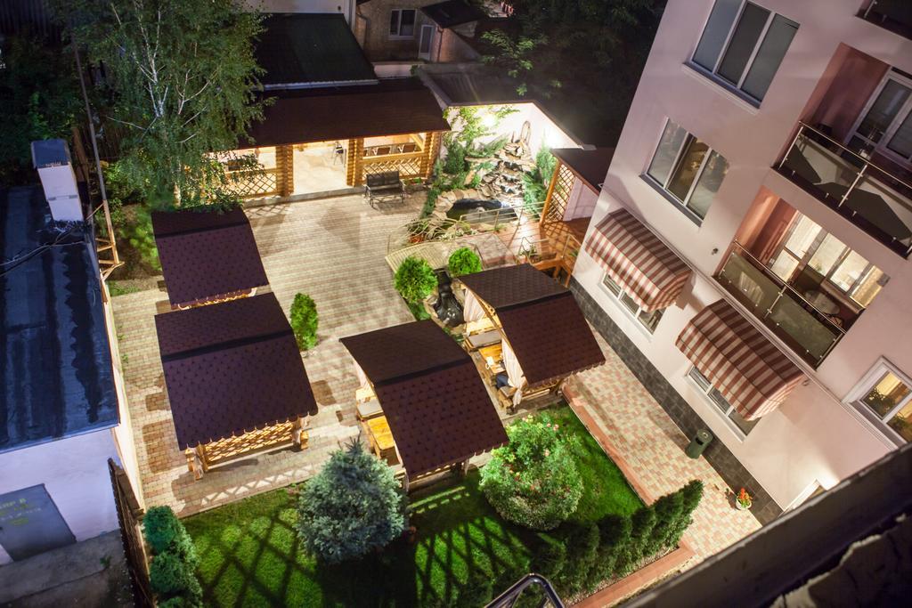 Klassik Hotel Kisinyov Kültér fotó