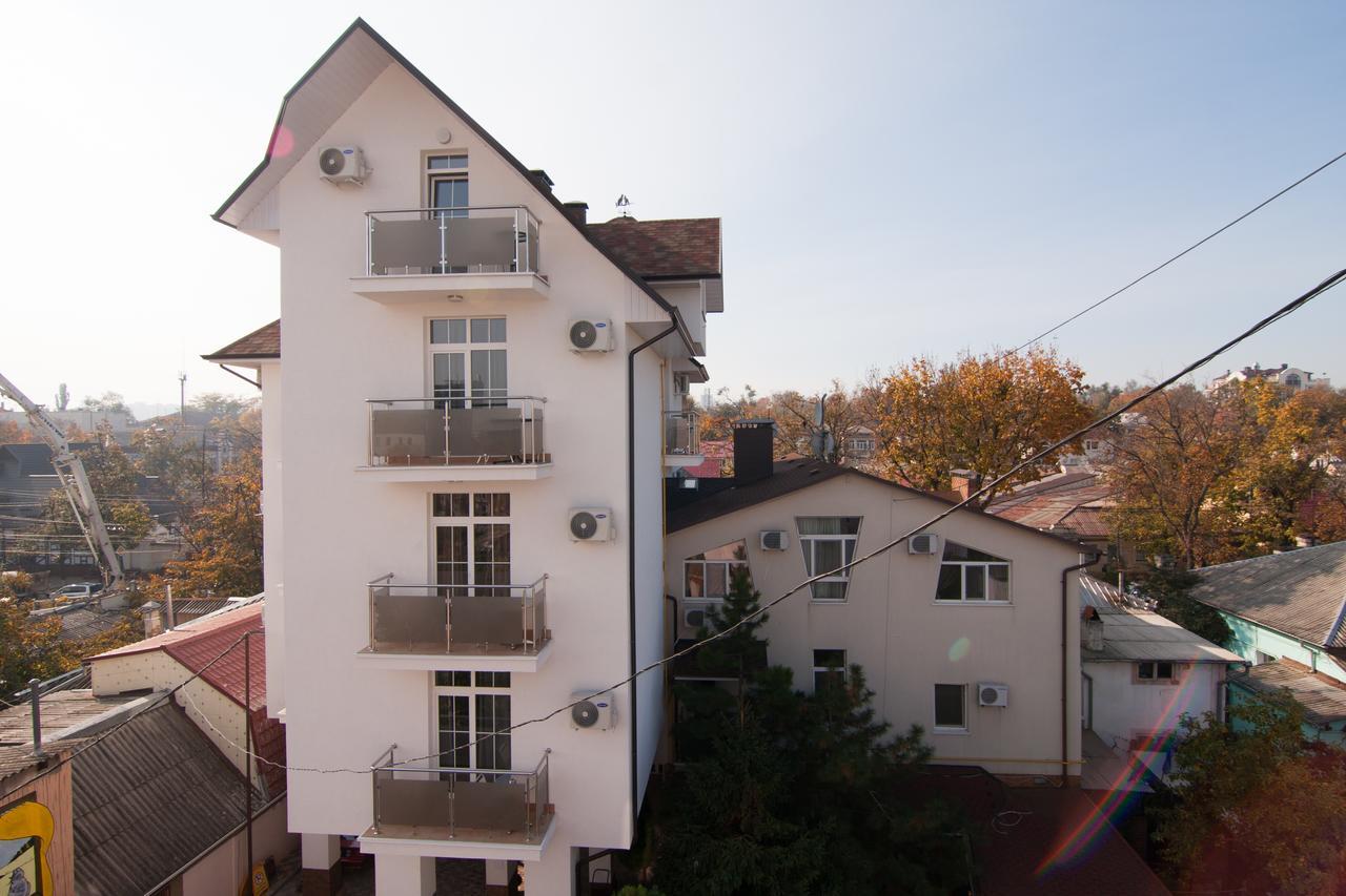 Klassik Hotel Kisinyov Kültér fotó